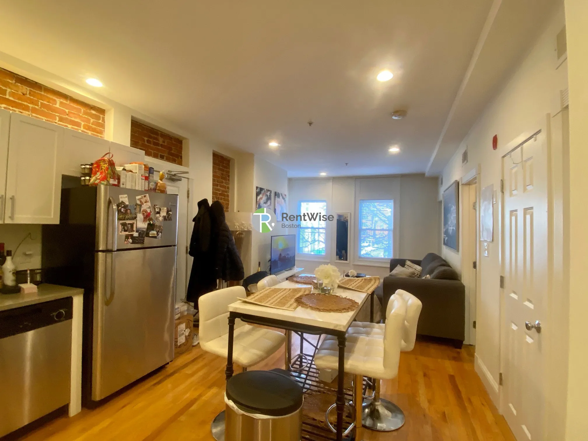 10 Brainerd Rd, Allston