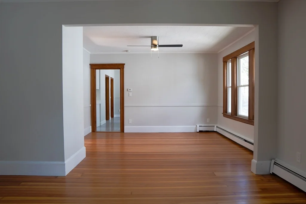 97 2nd St, North Andover