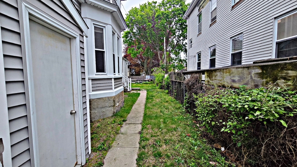 125 Hillman St, New Bedford