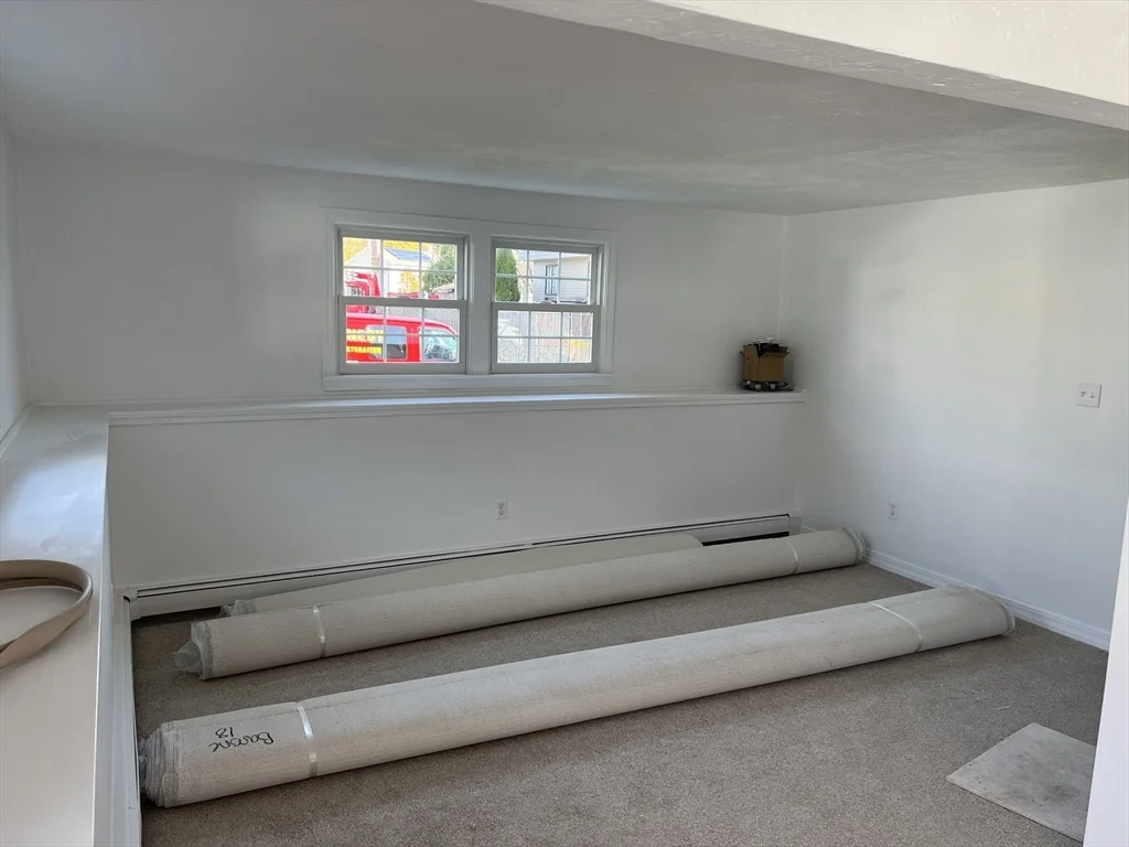 33 Central St, Winthrop