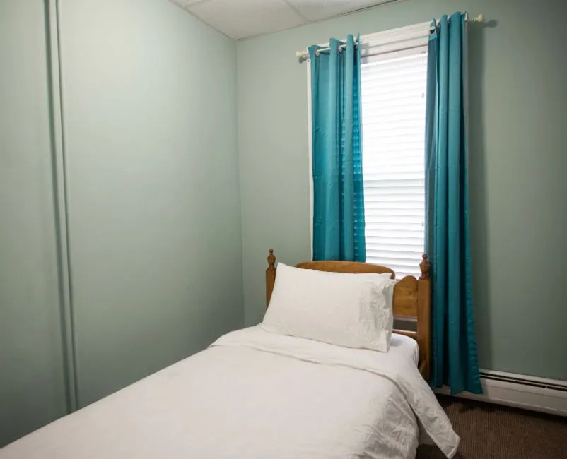 42 Everett St, East Boston