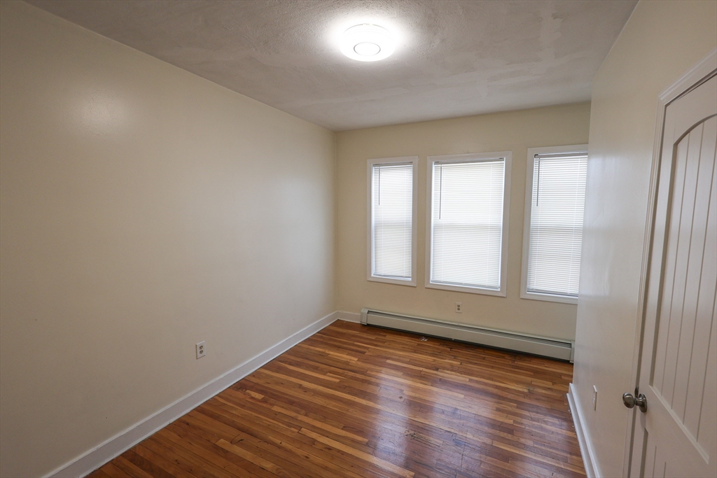 27 Fessenden St, Mattapan