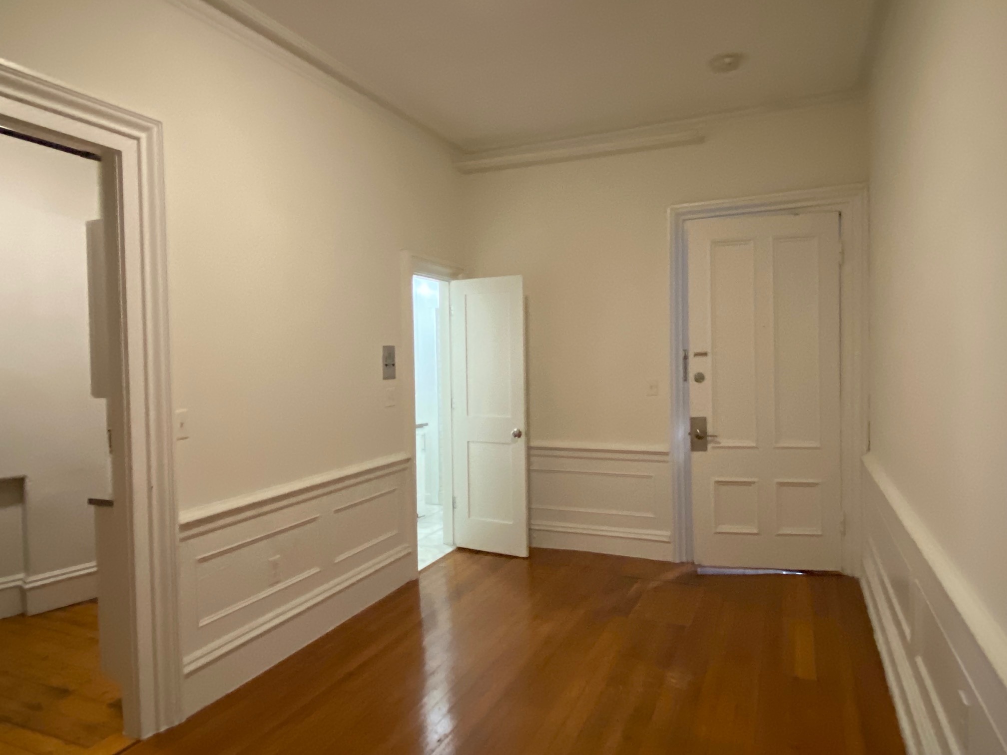 92 Charles St, Beacon Hill