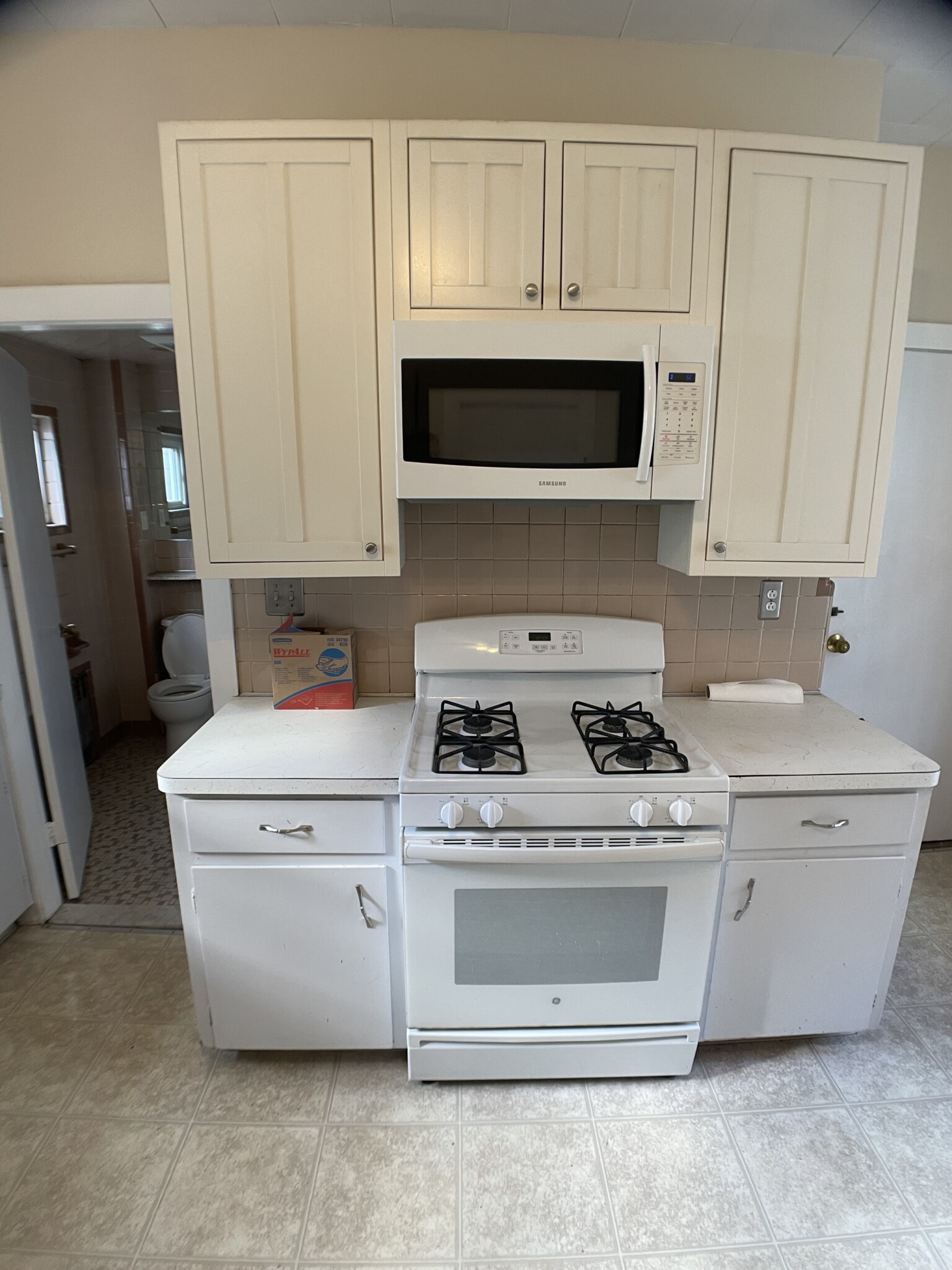 11 Clarendon Ave, Teele Square