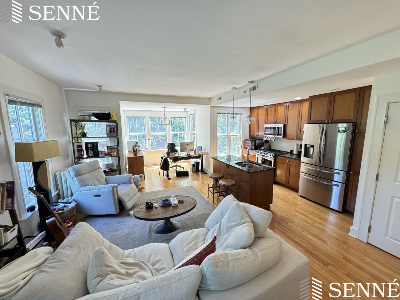 18 Whitney Ave, Cambridgeport