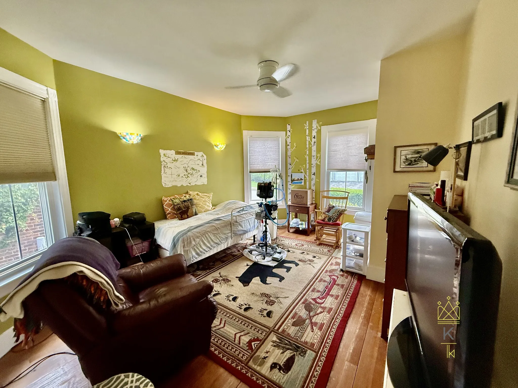 77 Fair Oaks Ave, Nonantum