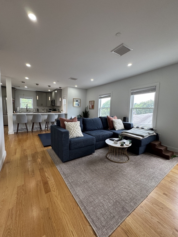 34 Park St, Newton Corner