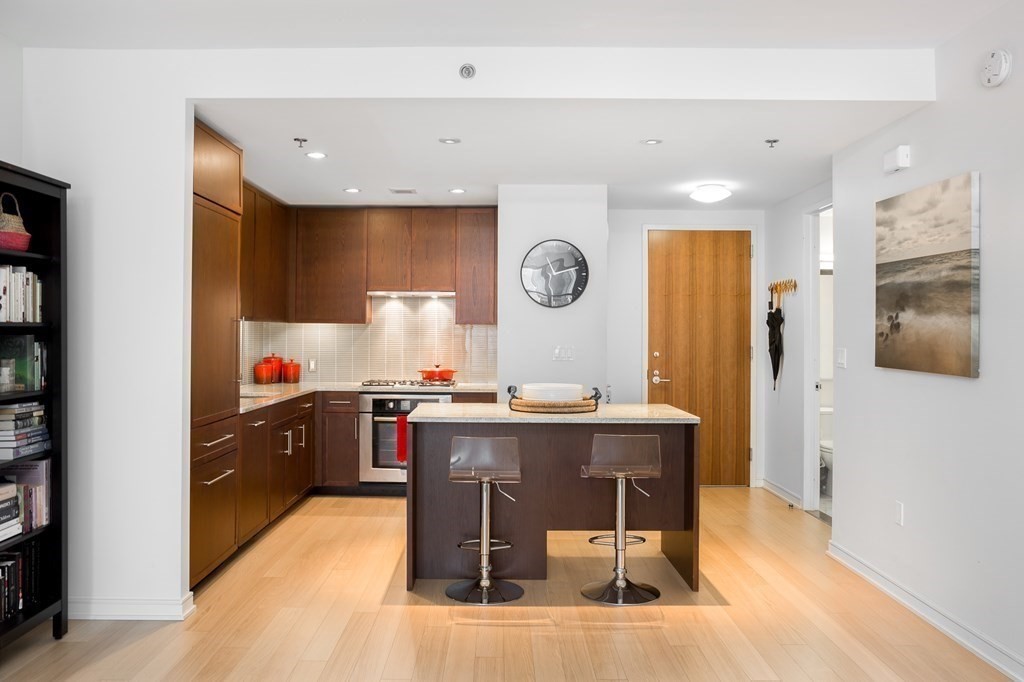 580 Washington St, Midtown