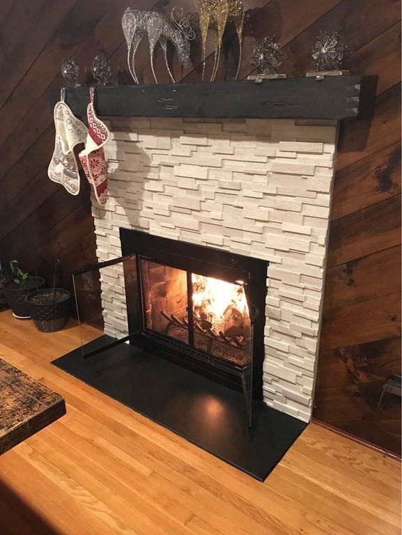 107 Lexington St, Burlington