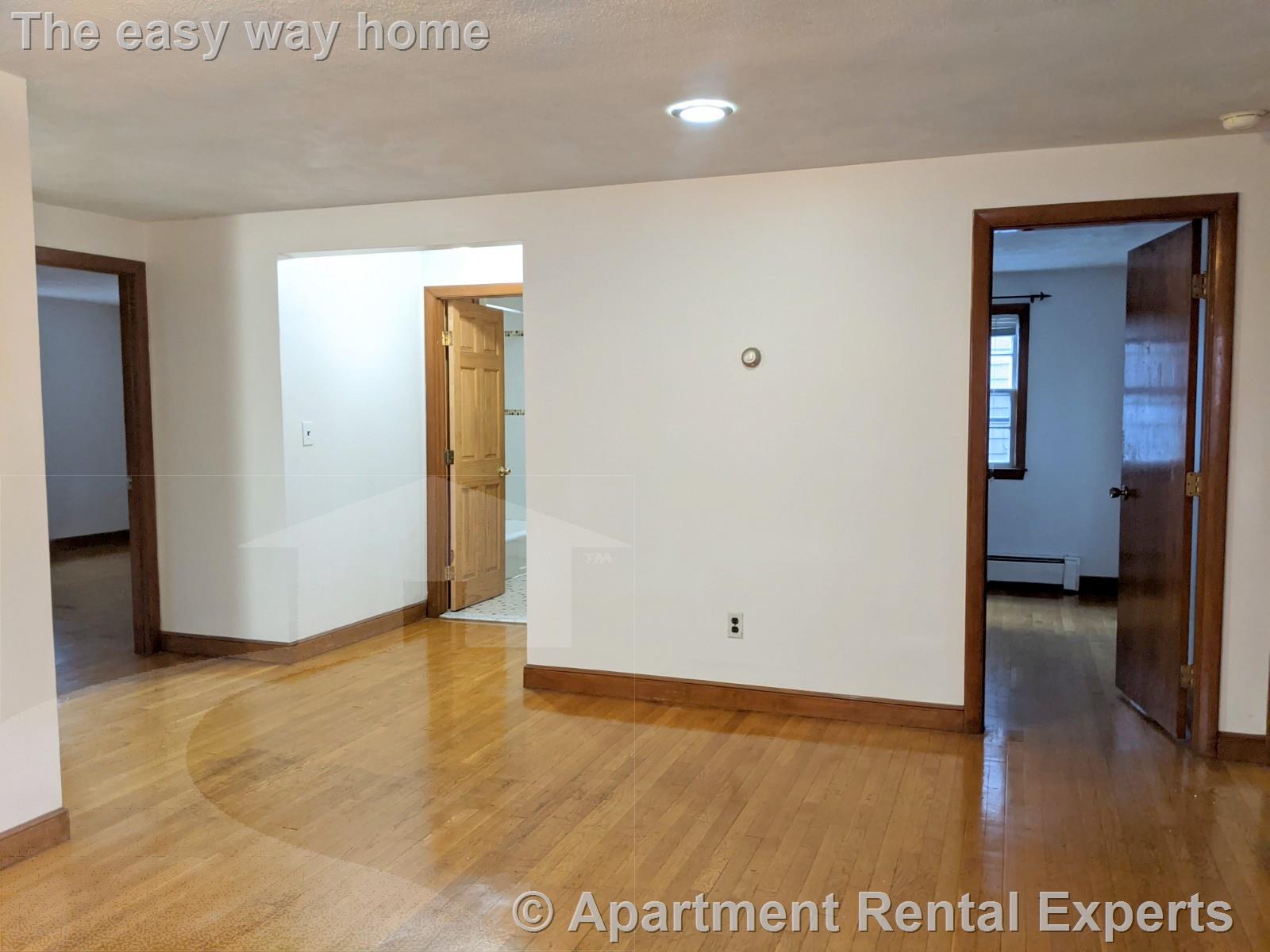 400 Walden St, Huron Village