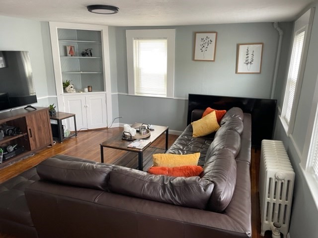 562 Lincoln Ave, Saugus