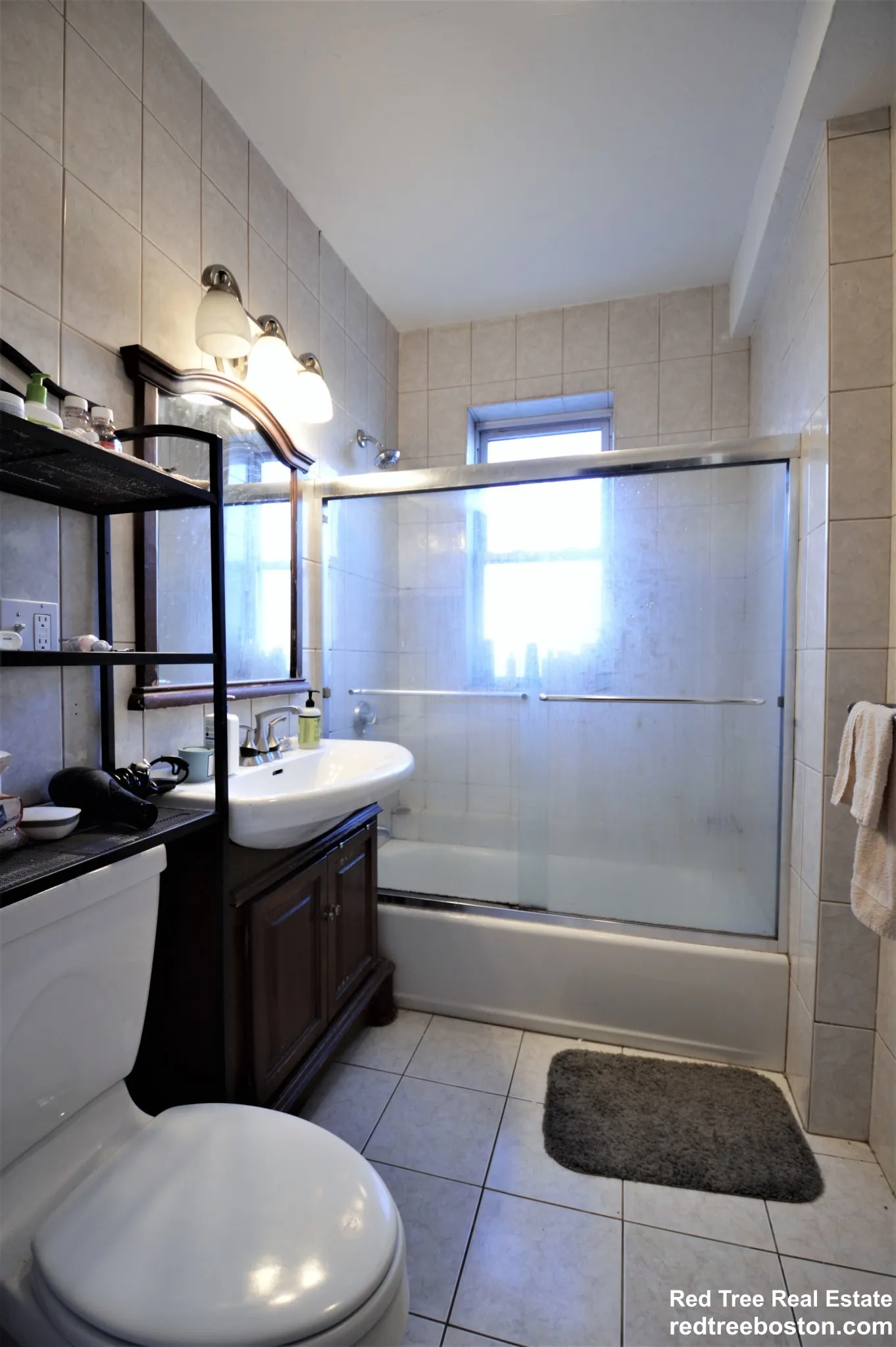 73 Thatcher St, North Brookline