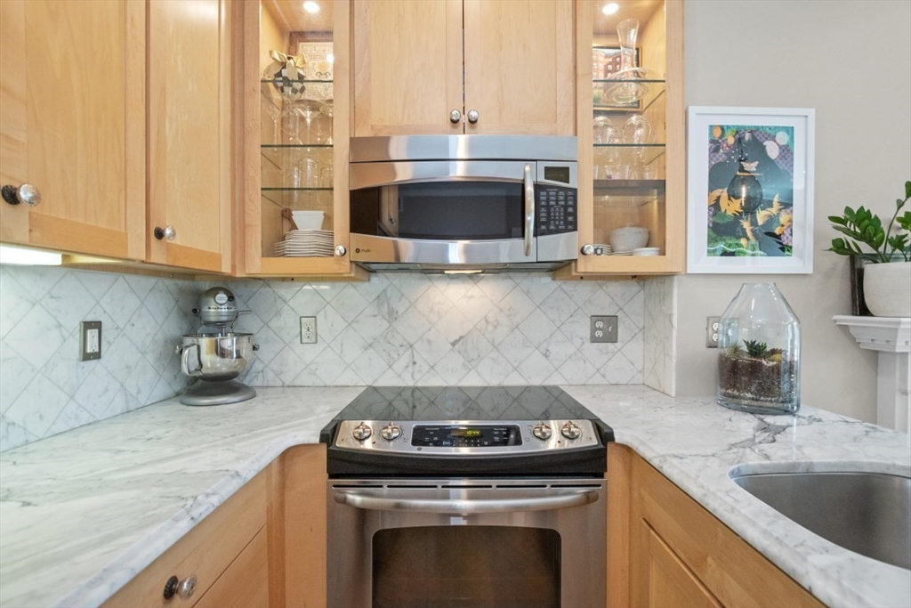 395 Marlborough St, Back Bay