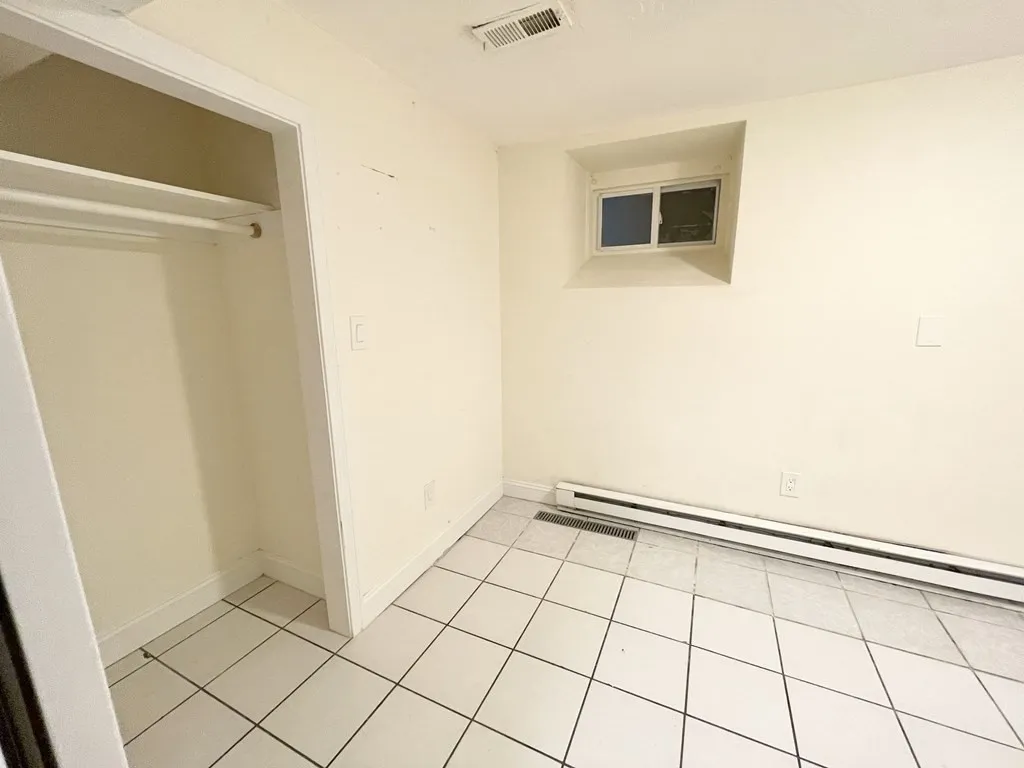 733 Parker St, Mission Hill