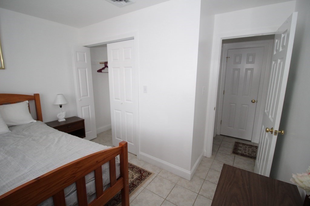 147 North St, Barnstable