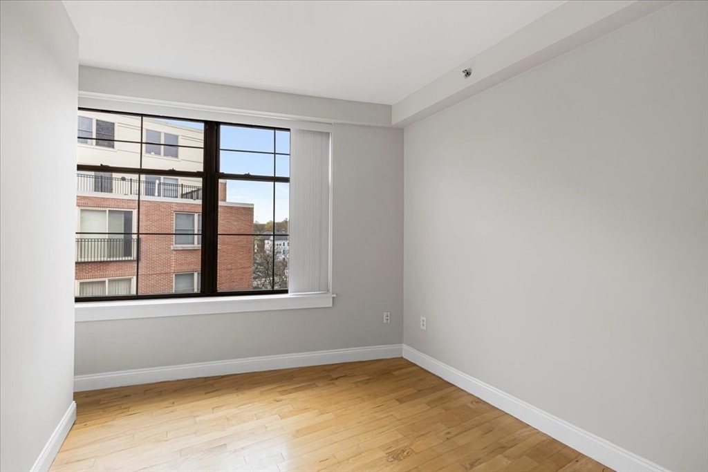 110 Cypress St, Brookline Village