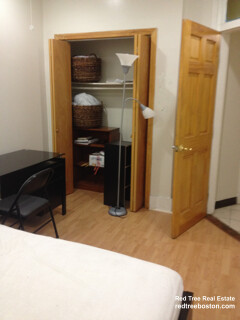 129 Cedar St, Roxbury