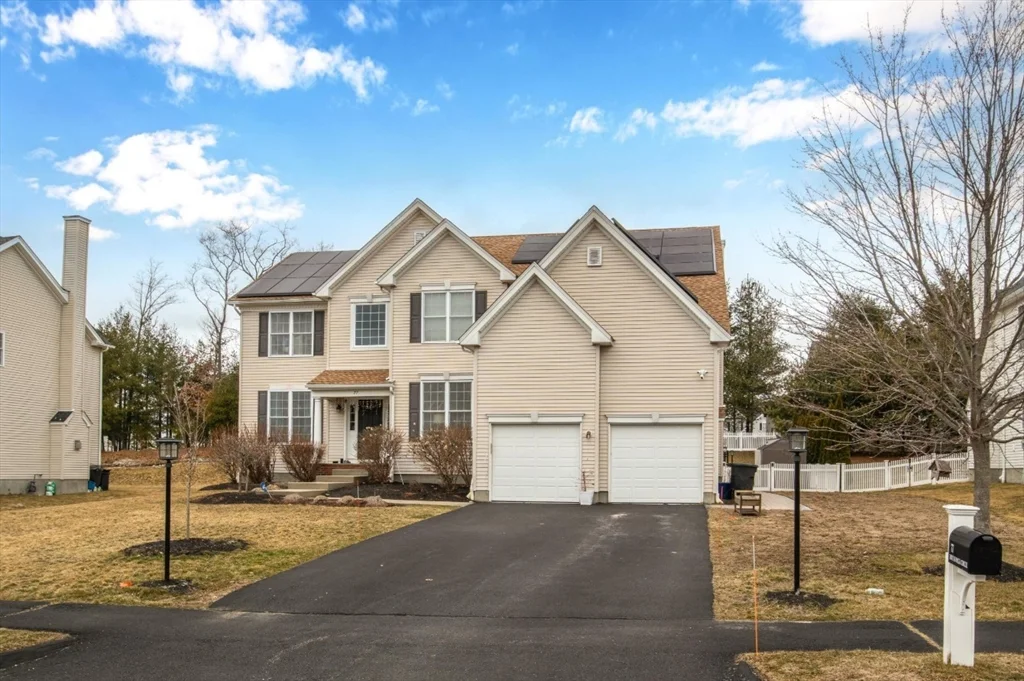 77 Hound Pack Cir, Walpole