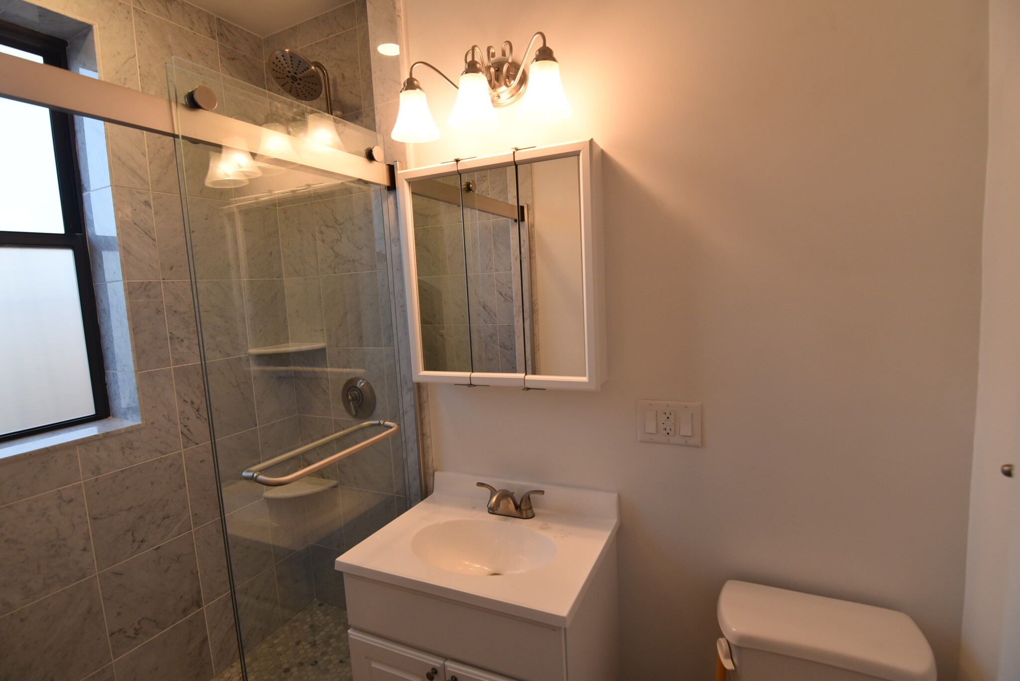 11 Queensberry St, Fenway