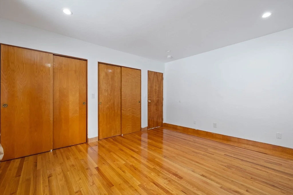 330 Cambridge St, Winchester