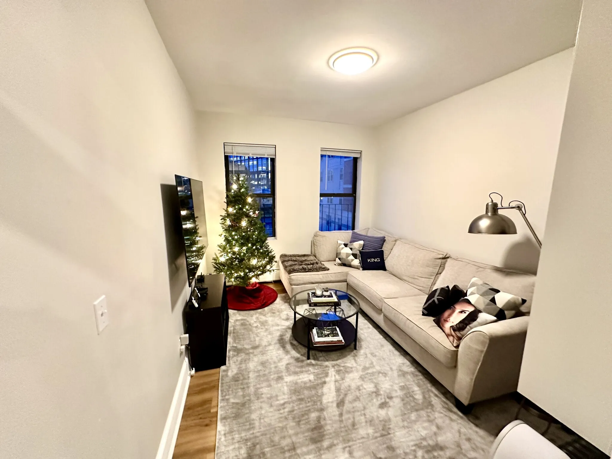 833 Beacon St, Fenway