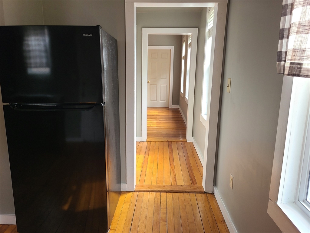 29 Franklin St, Whitman