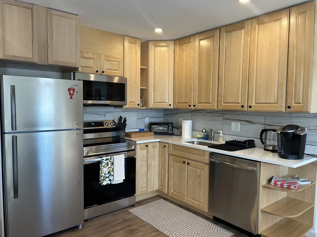 64 Salem St, Medford