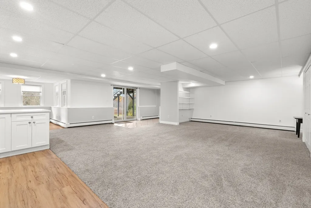 10 Deer Hill Farm Rd, Essex