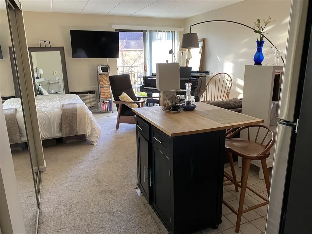 60 Pleasant St, Arlington