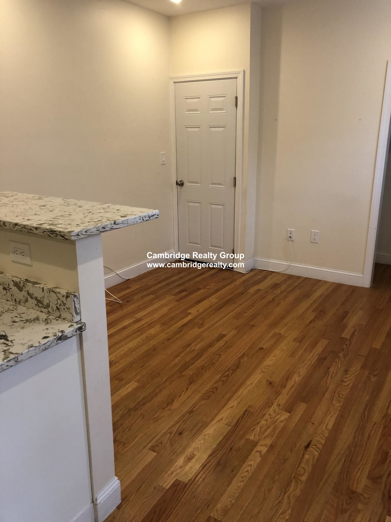 214 Green St, Cambridgeport