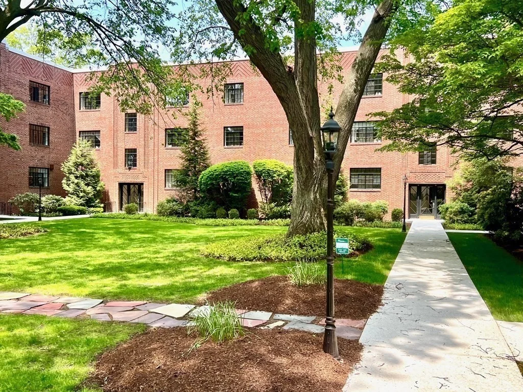 110 Sewall Ave, Coolidge Corner