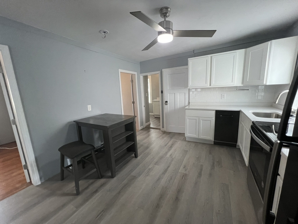 5 1/2 Savery Ln, North Plymouth