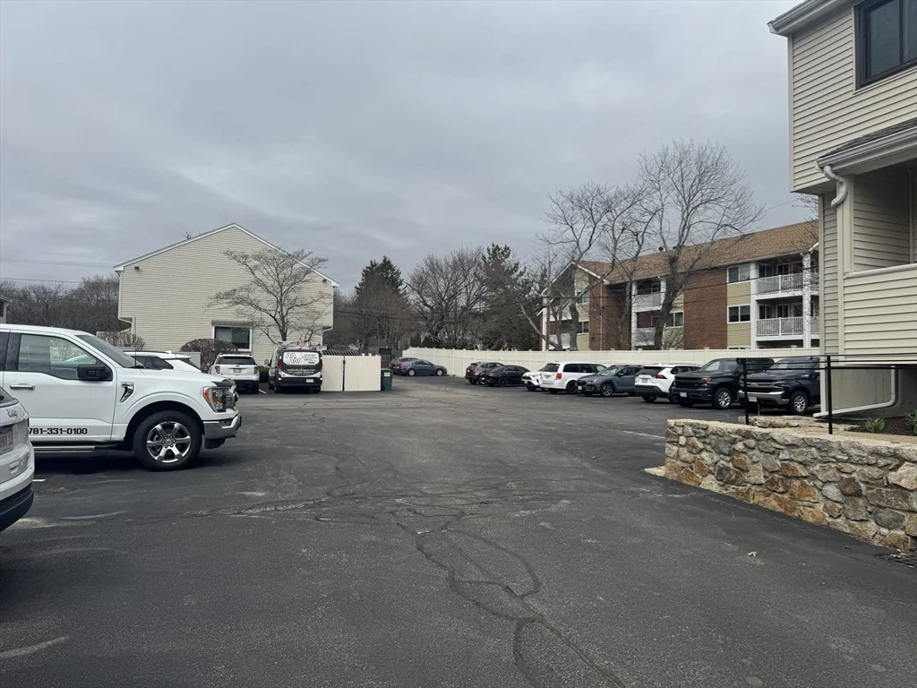 909 Pleasant St, Weymouth