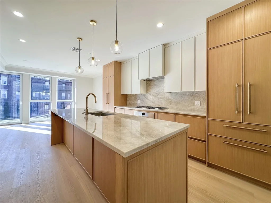 146 Worcester St, South End