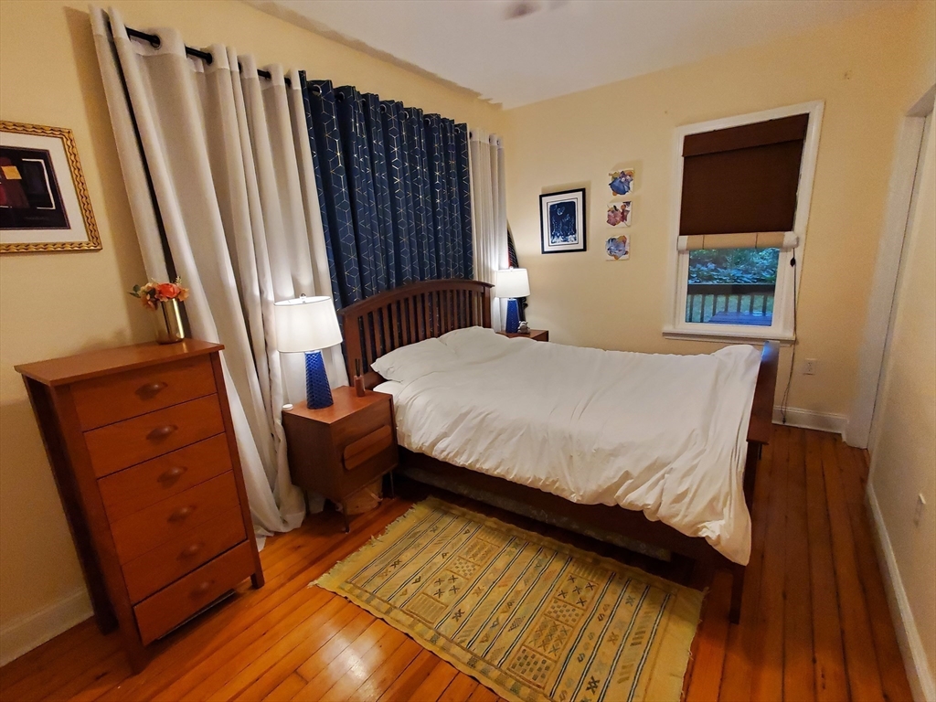 11 Juliette, Dorchester