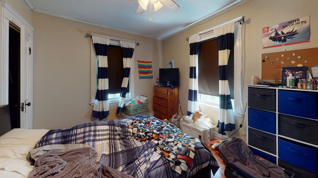 61 Putnam Rd, Somerville