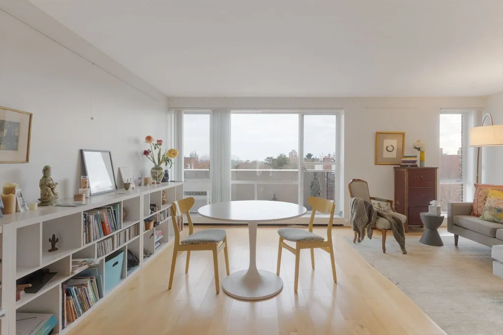 29 Concord Ave, Neighborhood Nine