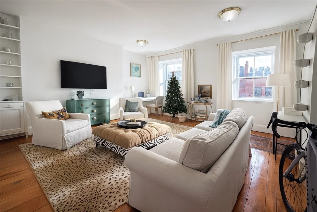 14 Marlborough St ,, Back Bay