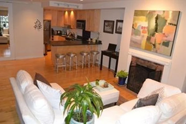 315-317 Beacon St, Back Bay