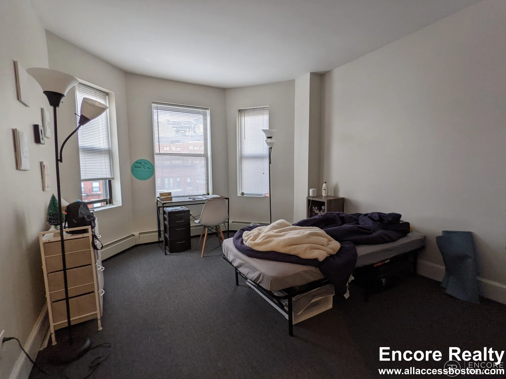 833 Beacon St, Fenway