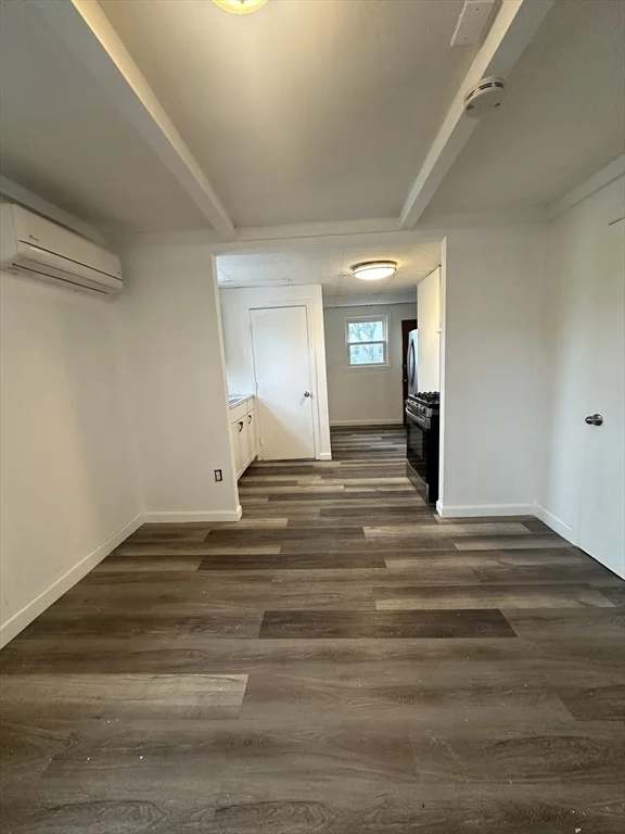 85-87 Lakeview, Lowell