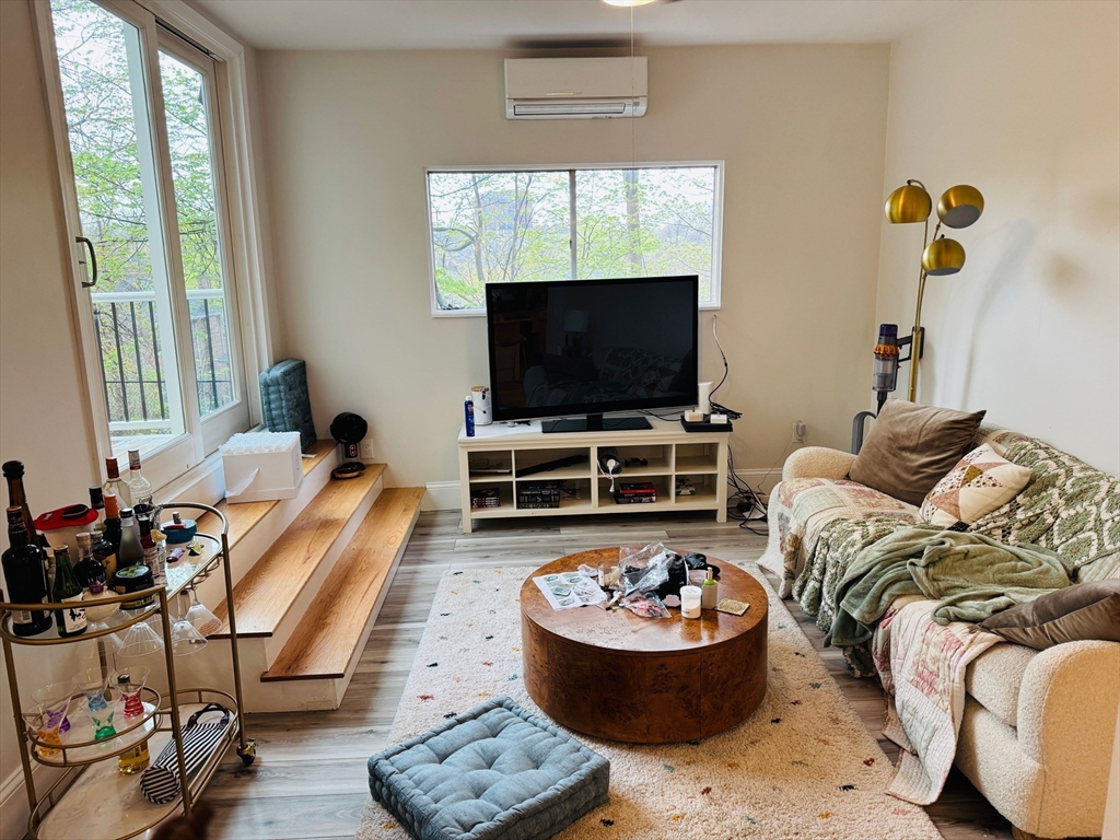 136 Academy Hill Rd, Brighton