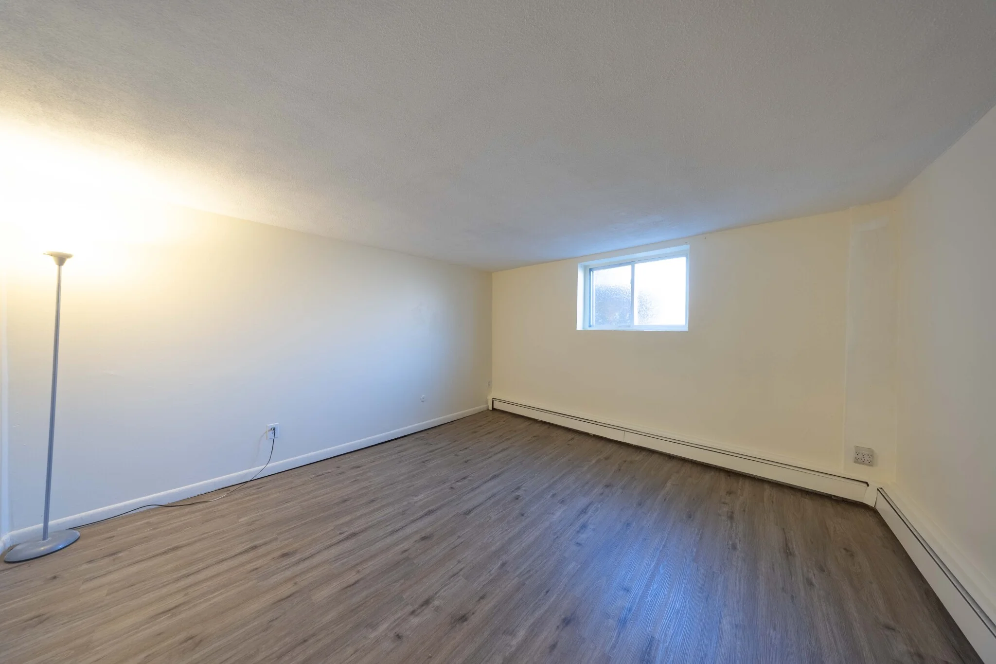 33 Westgate Rd, Chestnut Hill