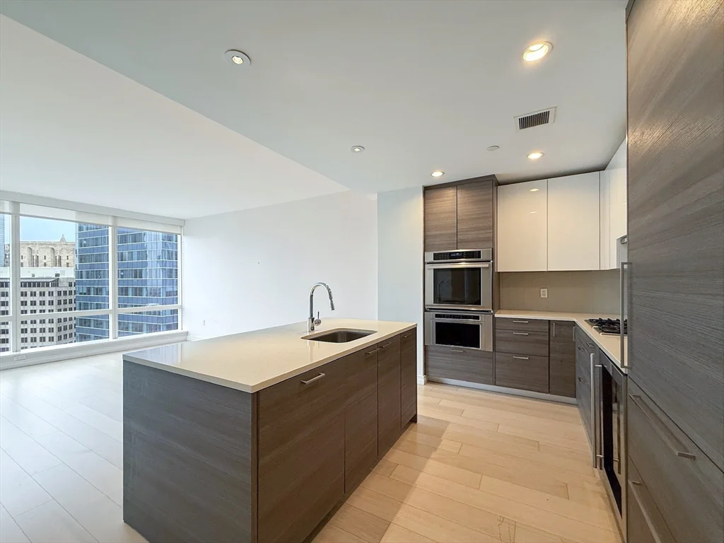 1 Franklin St, Midtown