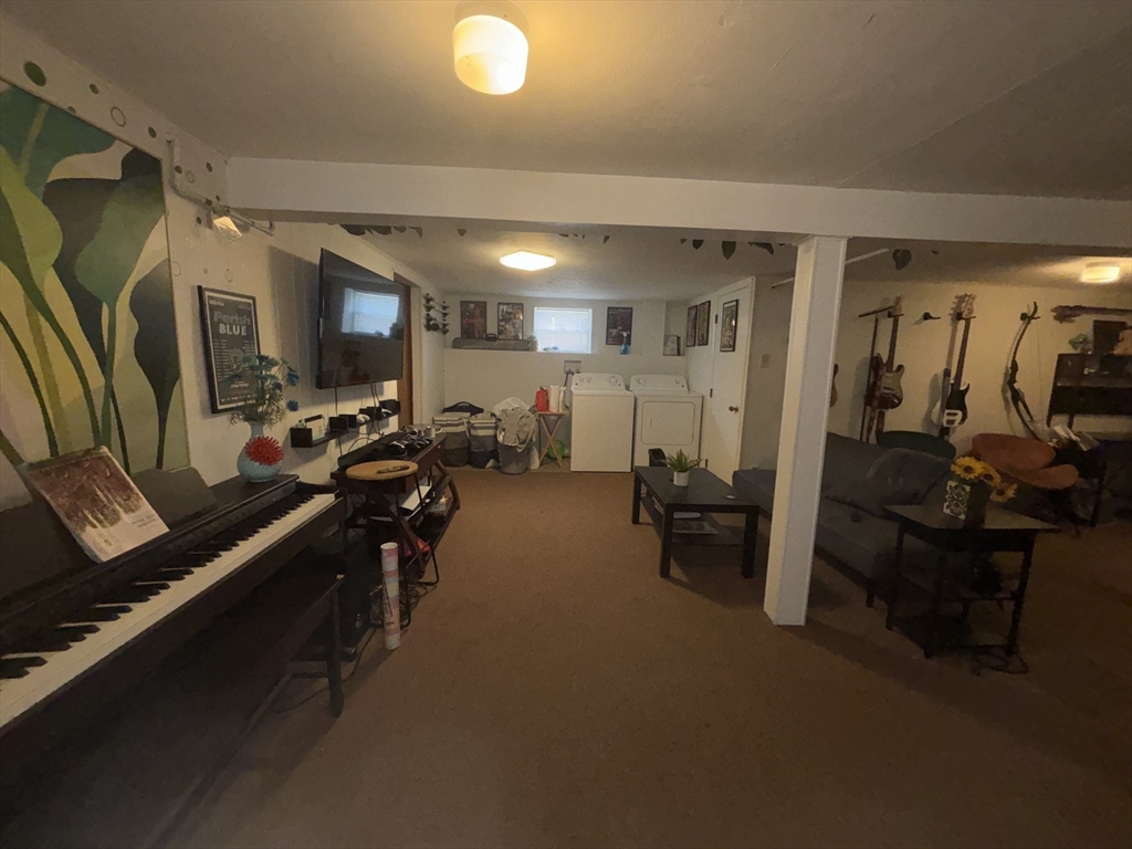 31 Stearns Rd, West Roxbury