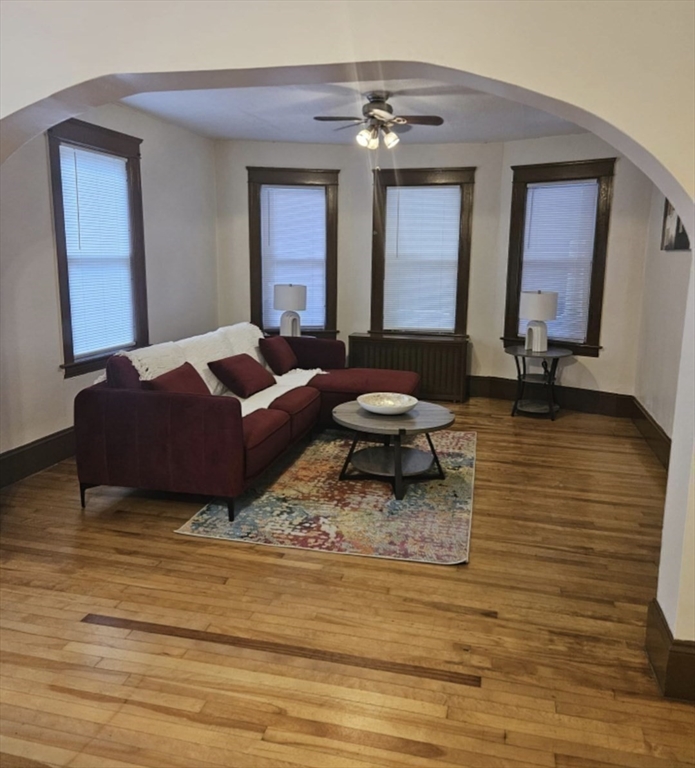 117 Illinois St, Worcester