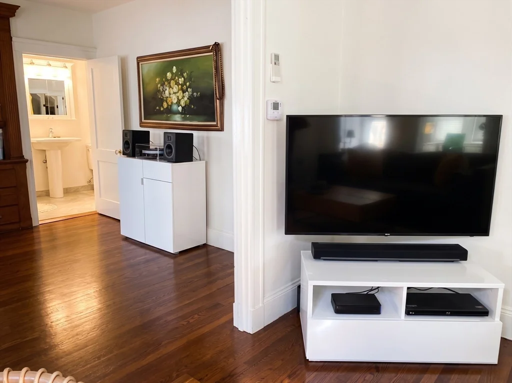 43 Lee St, Harvard Square