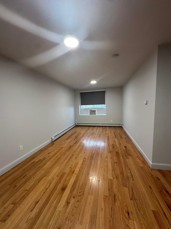 316 Essex St, Lawrence