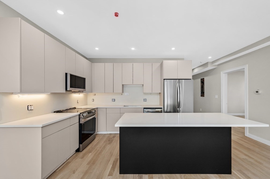 40 Waverly, Brighton