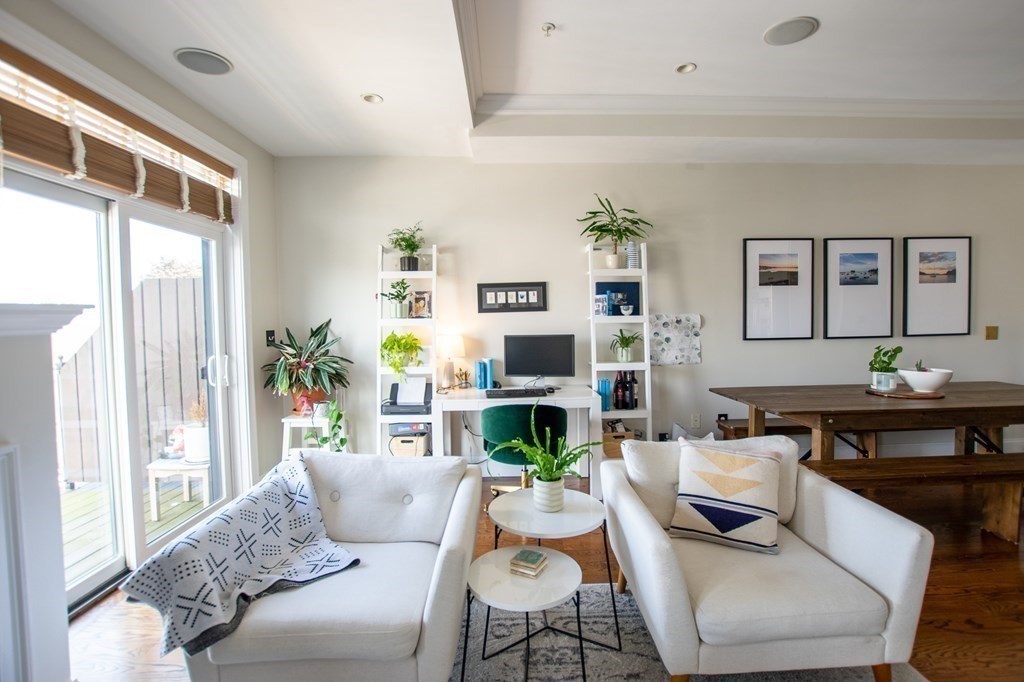 376 West Broadway, South Boston